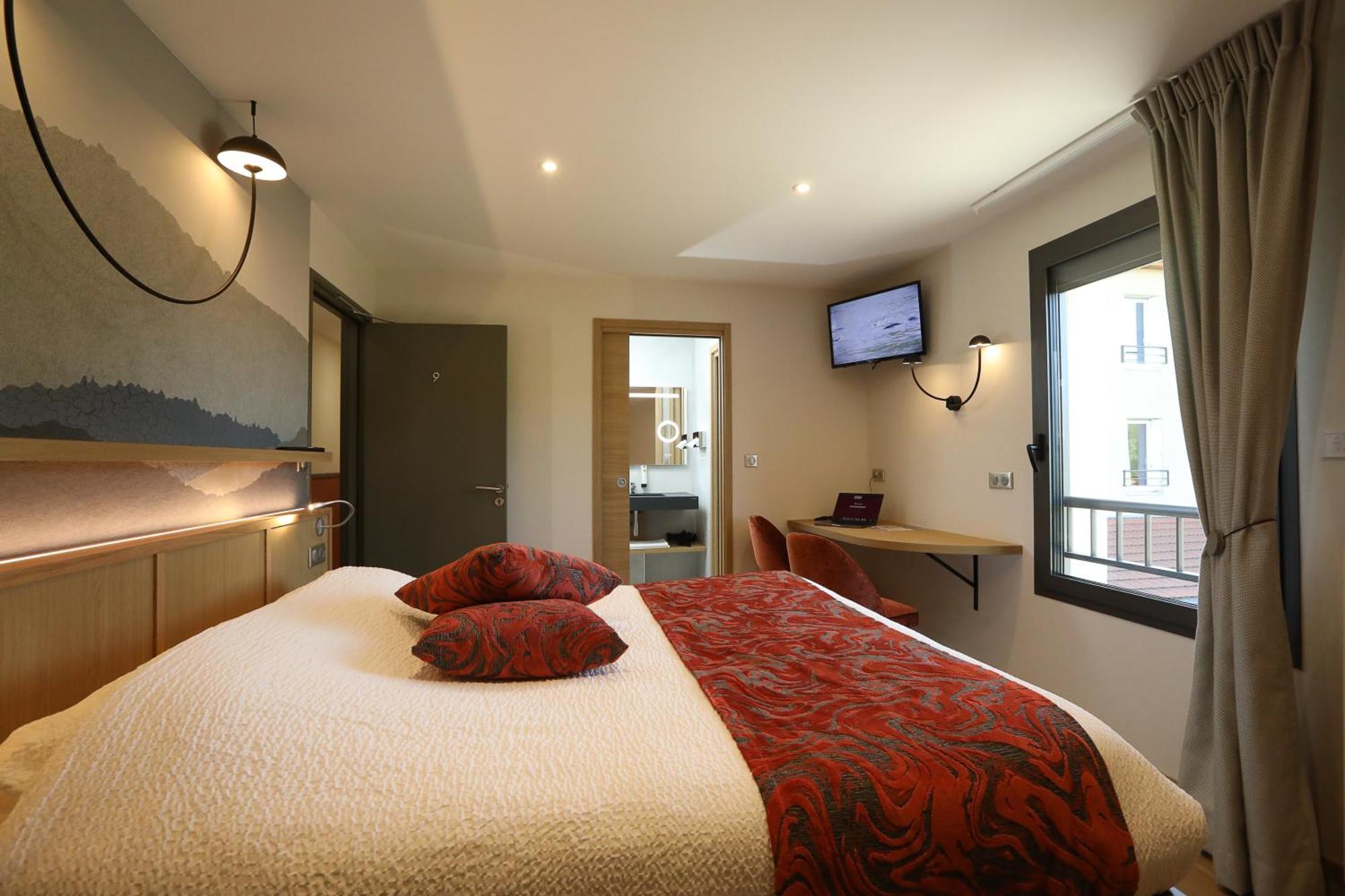 Logis Hotel Spa Restaurant Le Provence Lanarce Exteriér fotografie