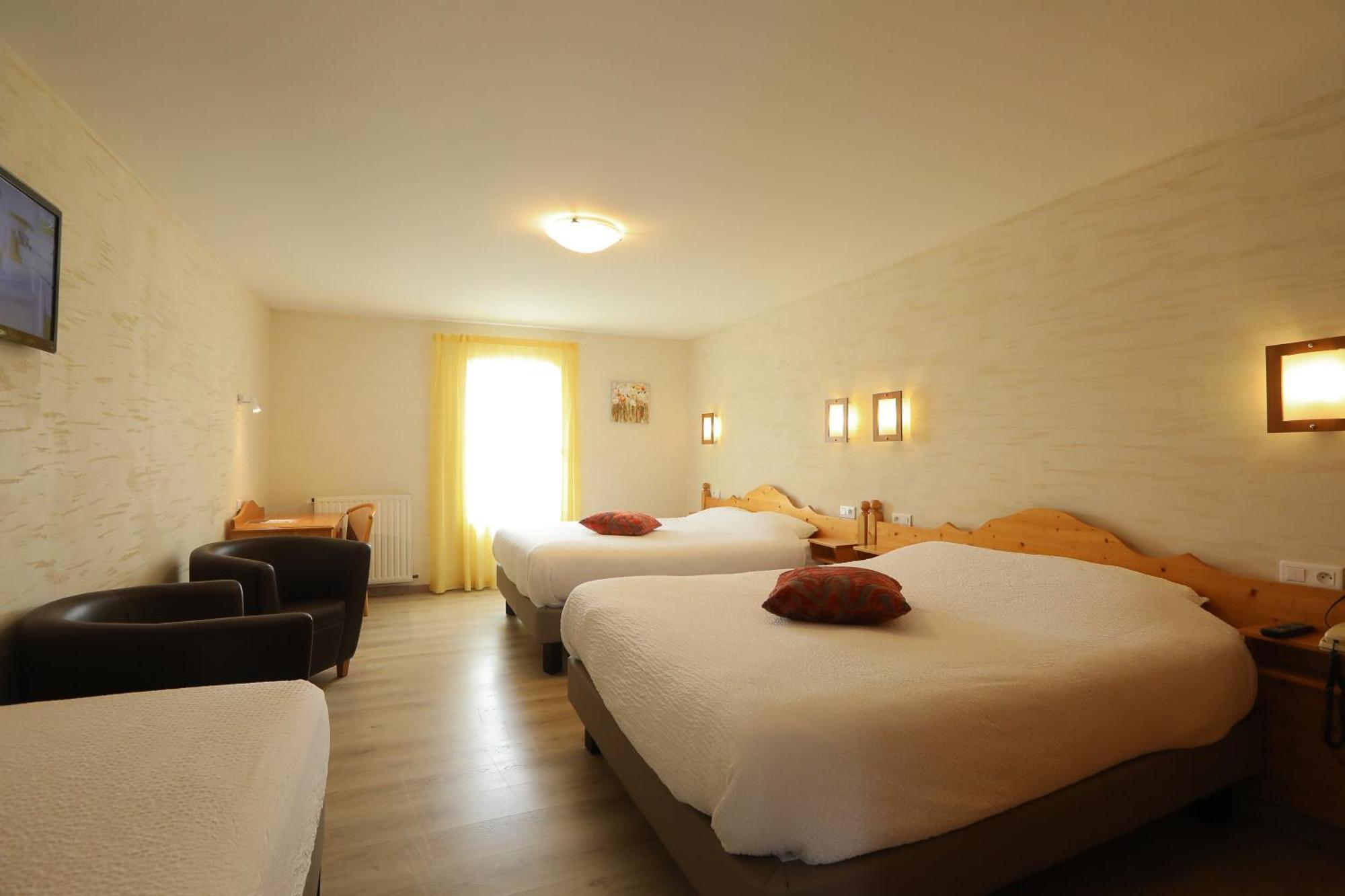 Logis Hotel Spa Restaurant Le Provence Lanarce Exteriér fotografie