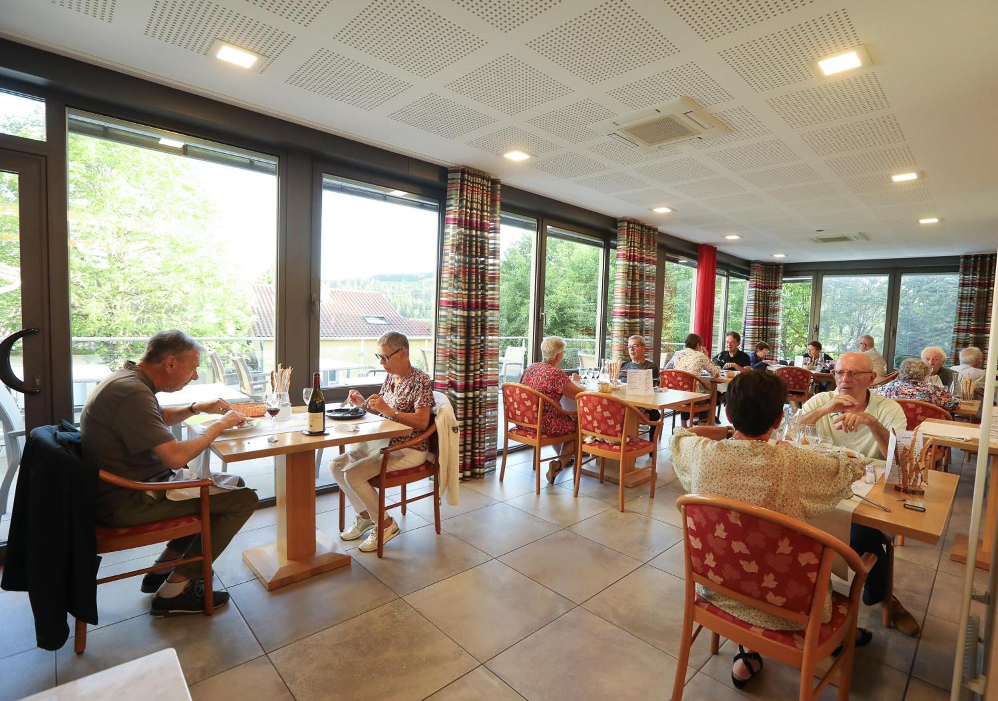 Logis Hotel Spa Restaurant Le Provence Lanarce Exteriér fotografie